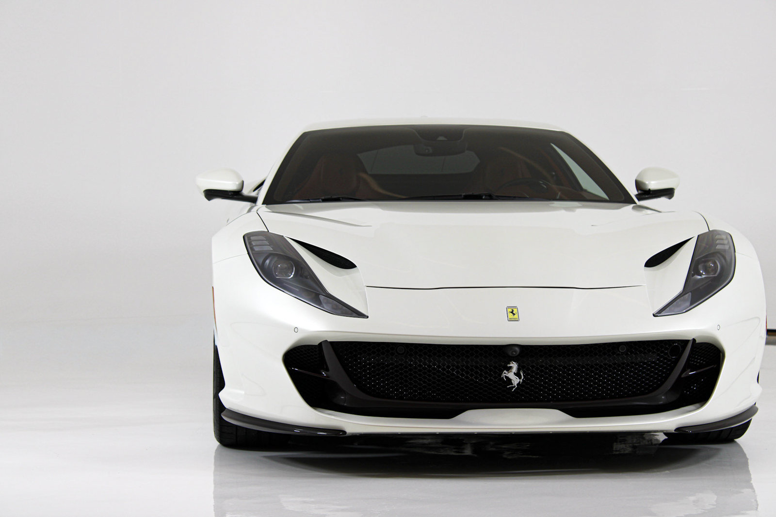 Certified 2020 Ferrari 812 Superfast RWD image 11