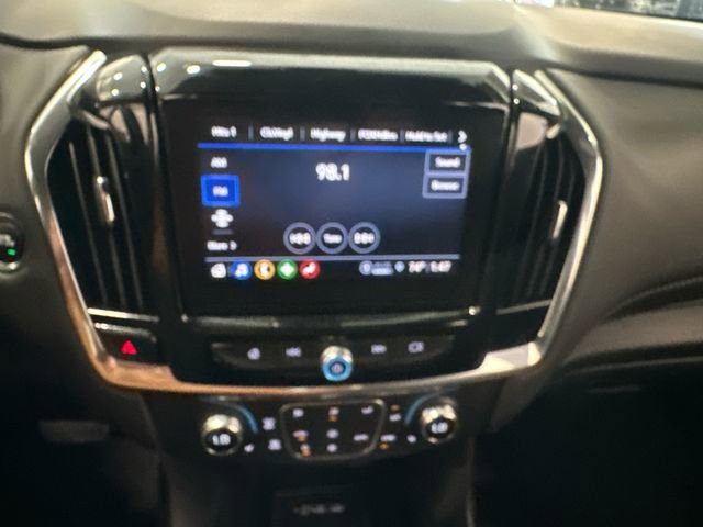 Used 2023 Chevrolet Traverse LT image 21