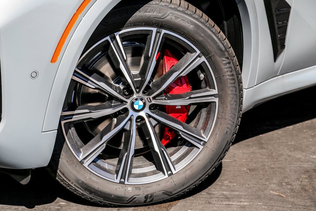New 2026 BMW X5 xDrive40i w/ Executive Package image 9