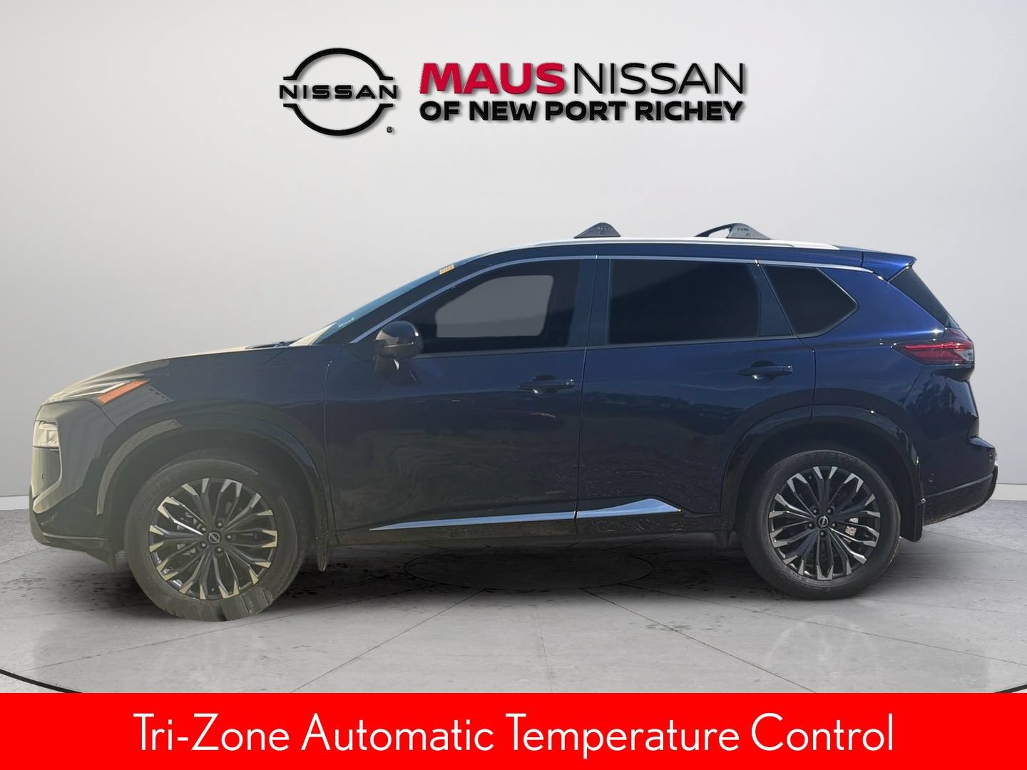 Certified 2026 Nissan Rogue Platinum w/ Platinum Premium Package AWD/4WD image 3