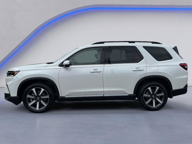 Used 2024 Honda Pilot Touring image 7