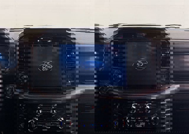 Used 2025 Ford F150 Lariat w/ Equipment Group 501A Mid image 11