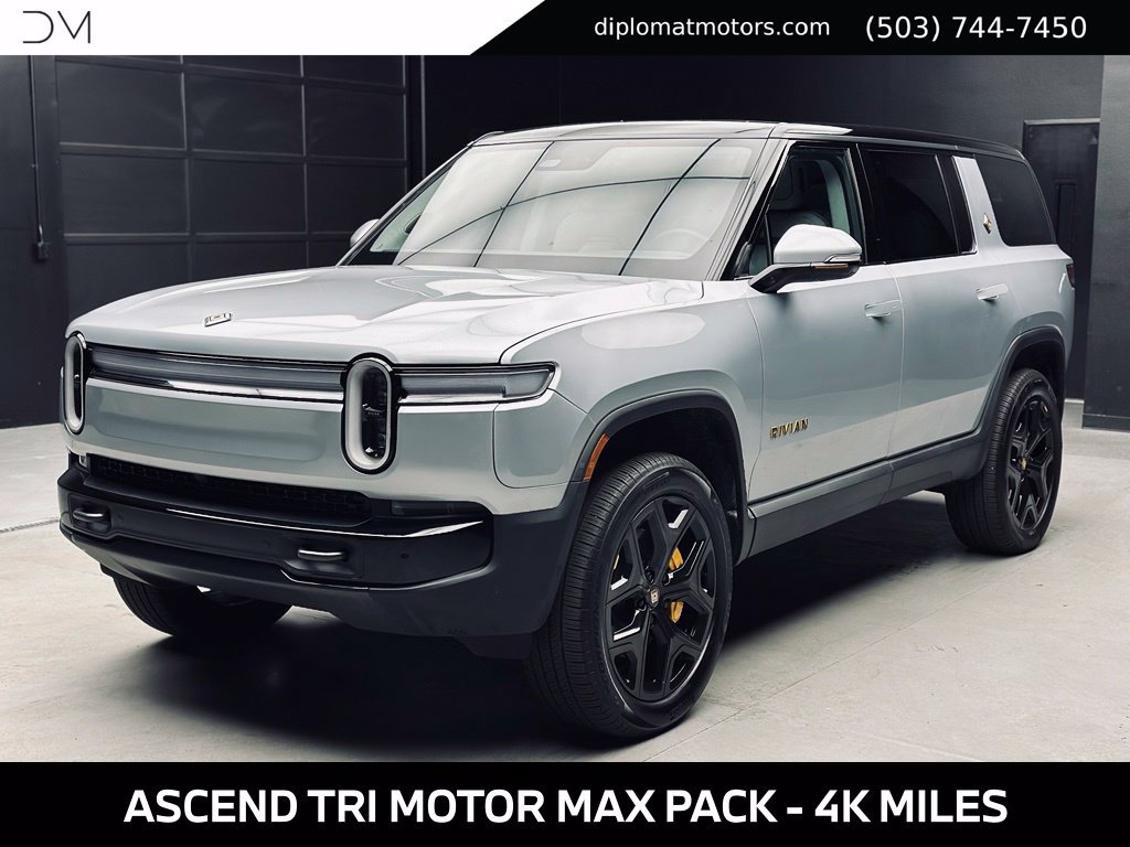 Used 2025 Rivian R1S Premium Dual AWD/4WD image 1