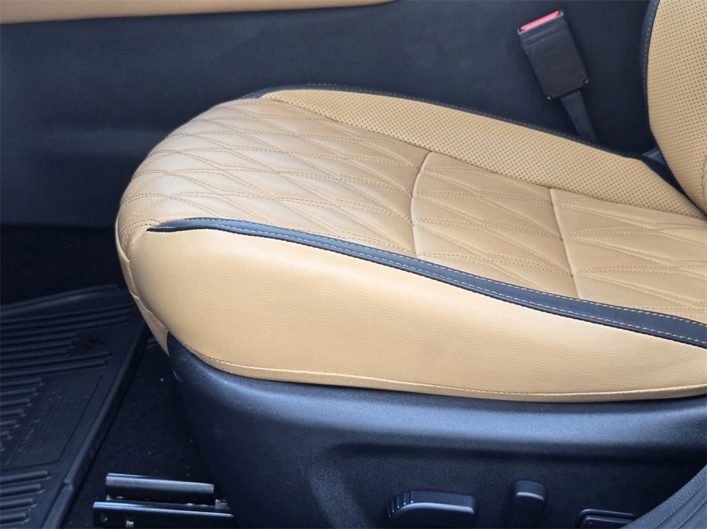 Used 2024 Nissan Sentra SV w/ SV Premium Package image 23