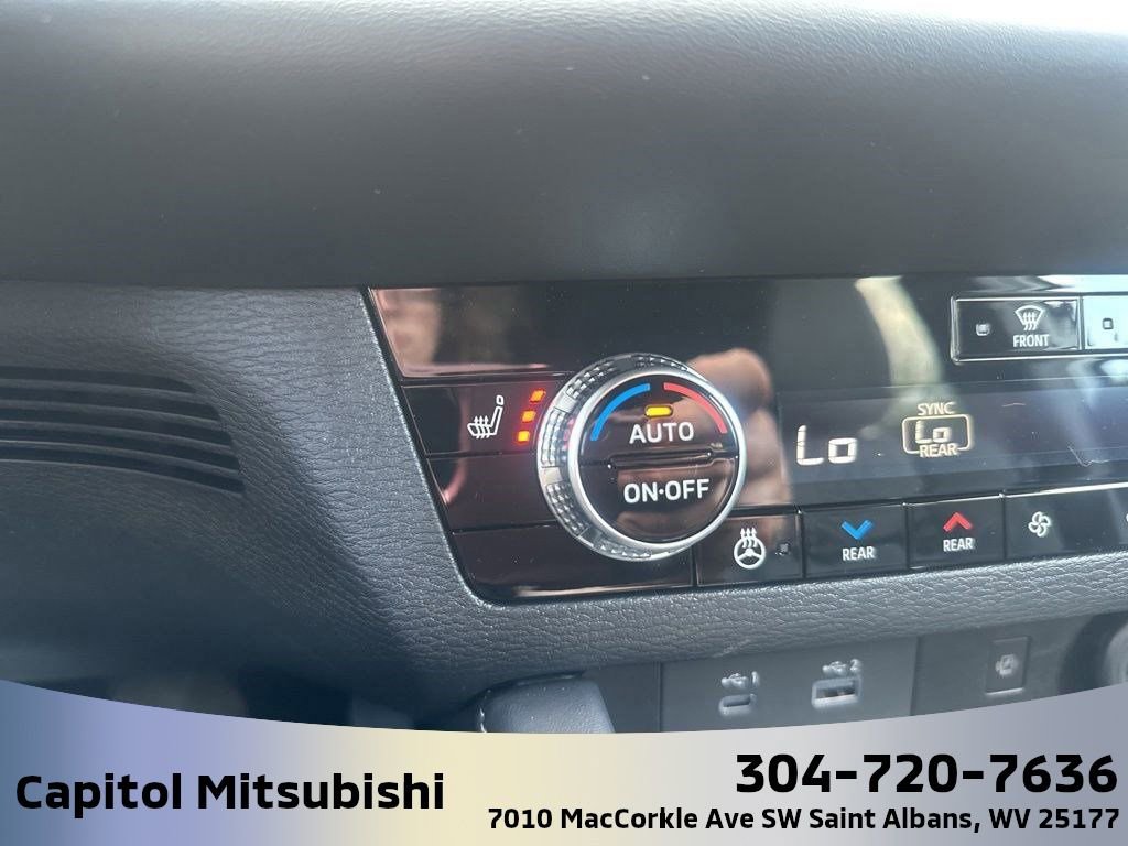 New 2025 Mitsubishi Outlander SEL Black Edition image 30