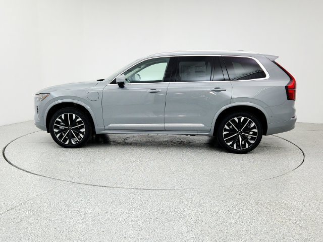 New 2026 Volvo XC90 T8 Plus w/ Protection Package Premier AWD/4WD image 8