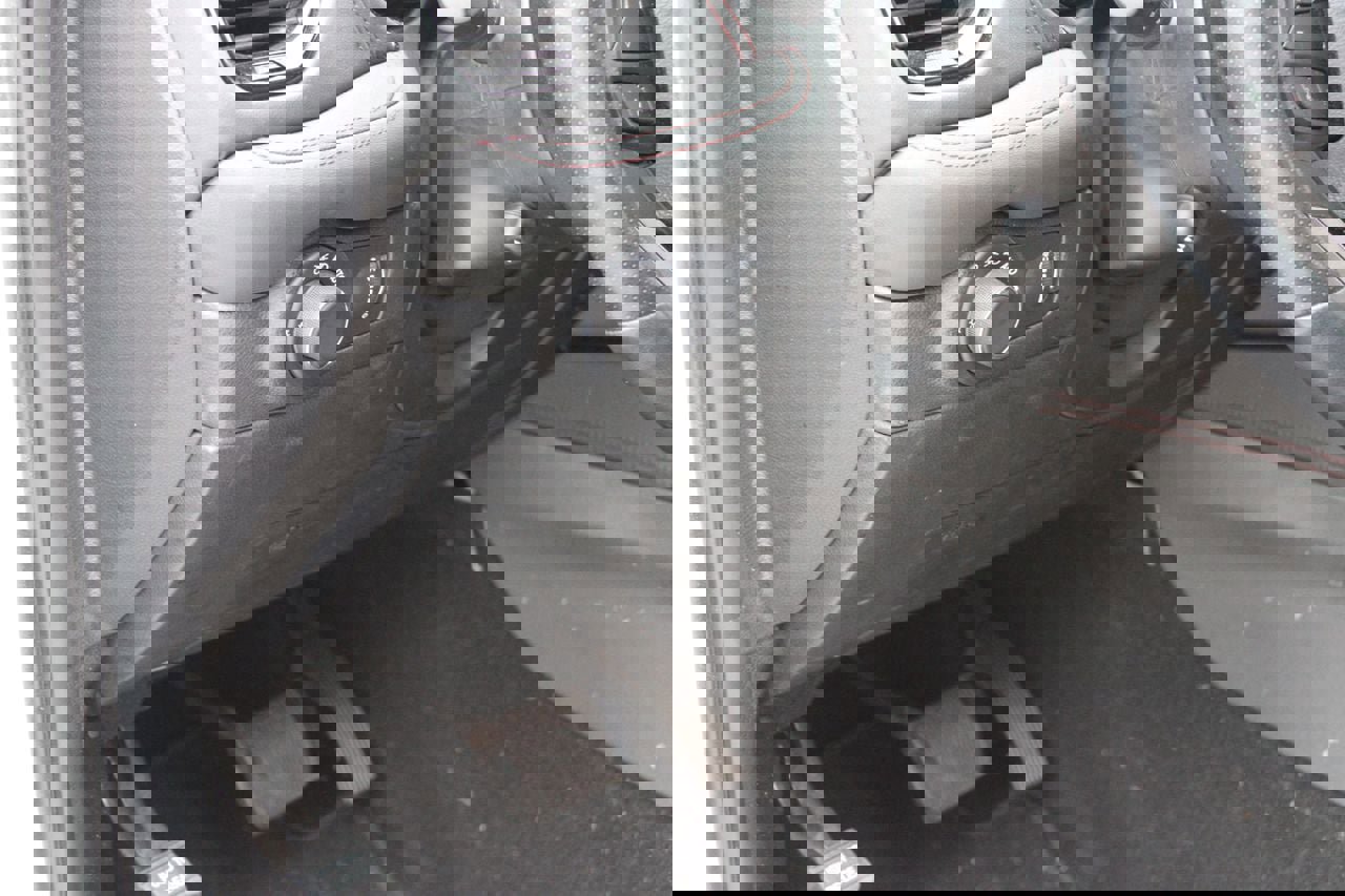 Used 2024 Dodge Durango GT image 17