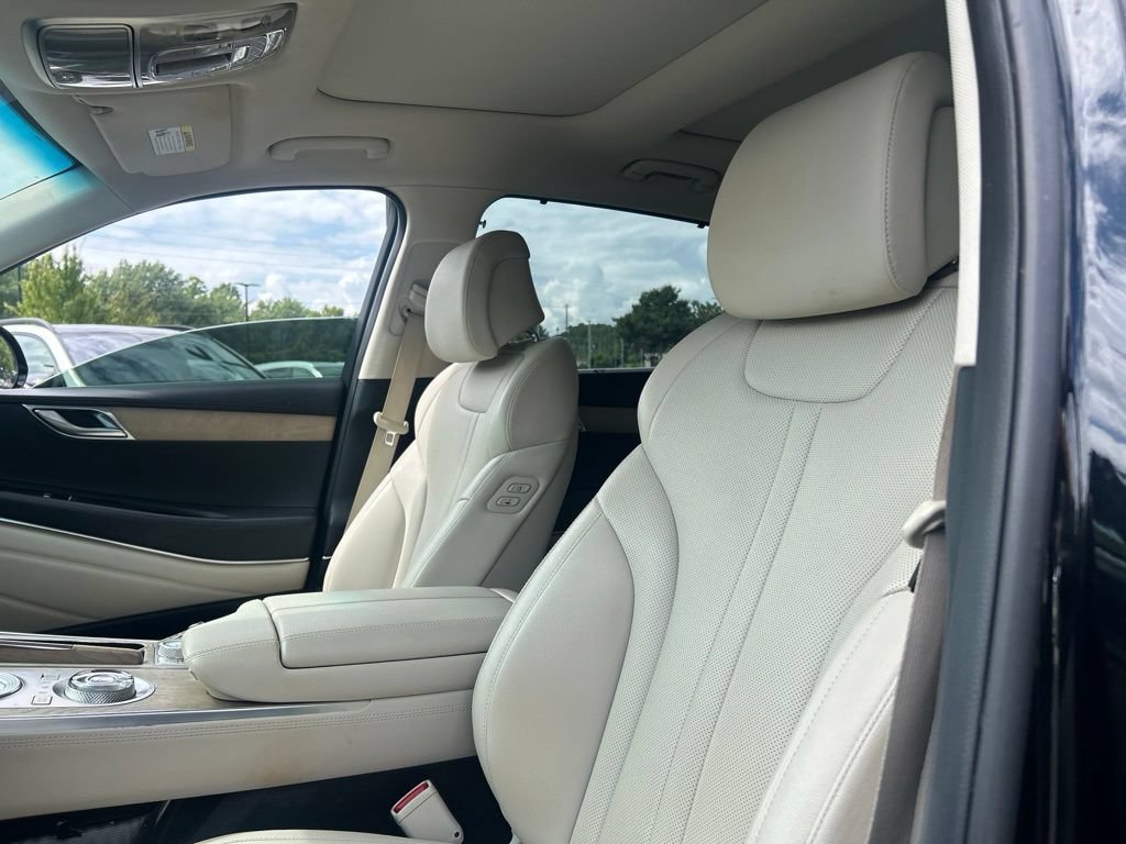 Used 2022 Genesis GV80 2.5T AWD/4WD image 12