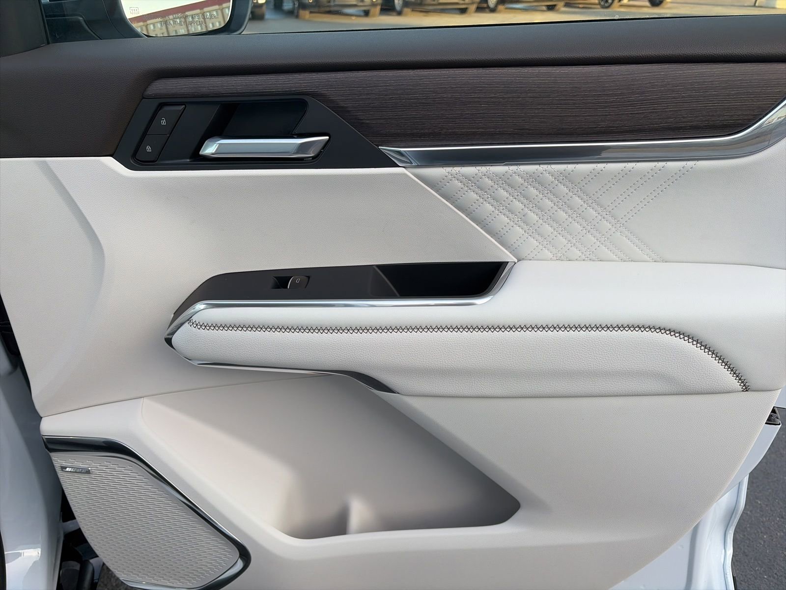 New 2026 GMC Acadia Denali w/ Super Cruise Package image 29