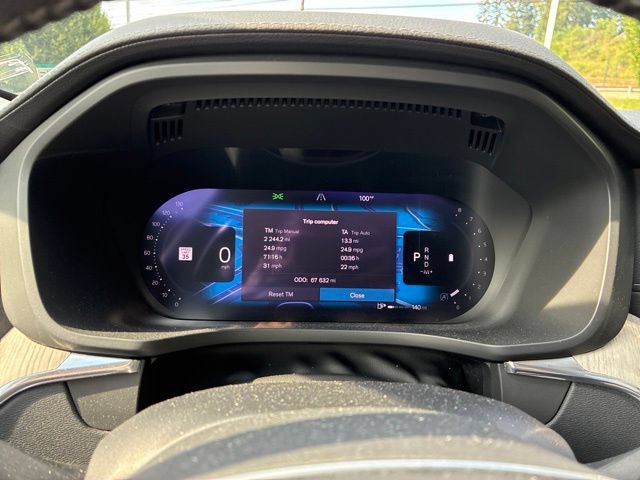 Used 2022 Volvo XC60 B5 Inscription w/ Advanced Package AWD/4WD image 18
