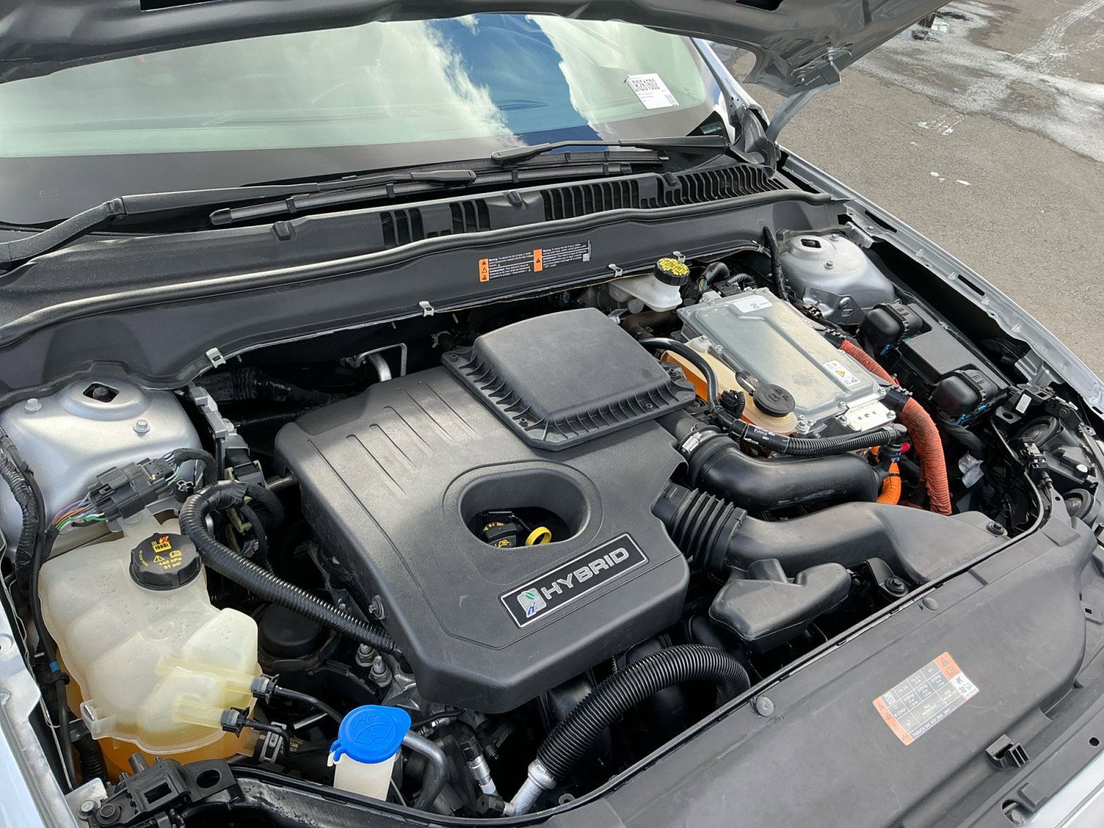 Used 2020 Ford Fusion SE image 19