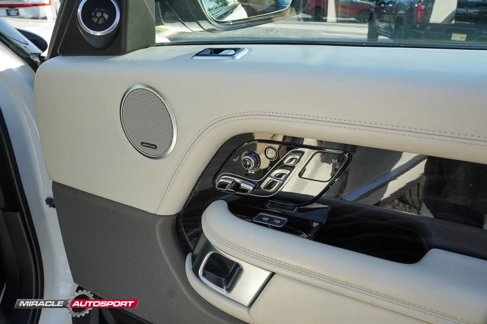 Used 2021 Land Rover Range Rover Autobiography AWD/4WD image 31