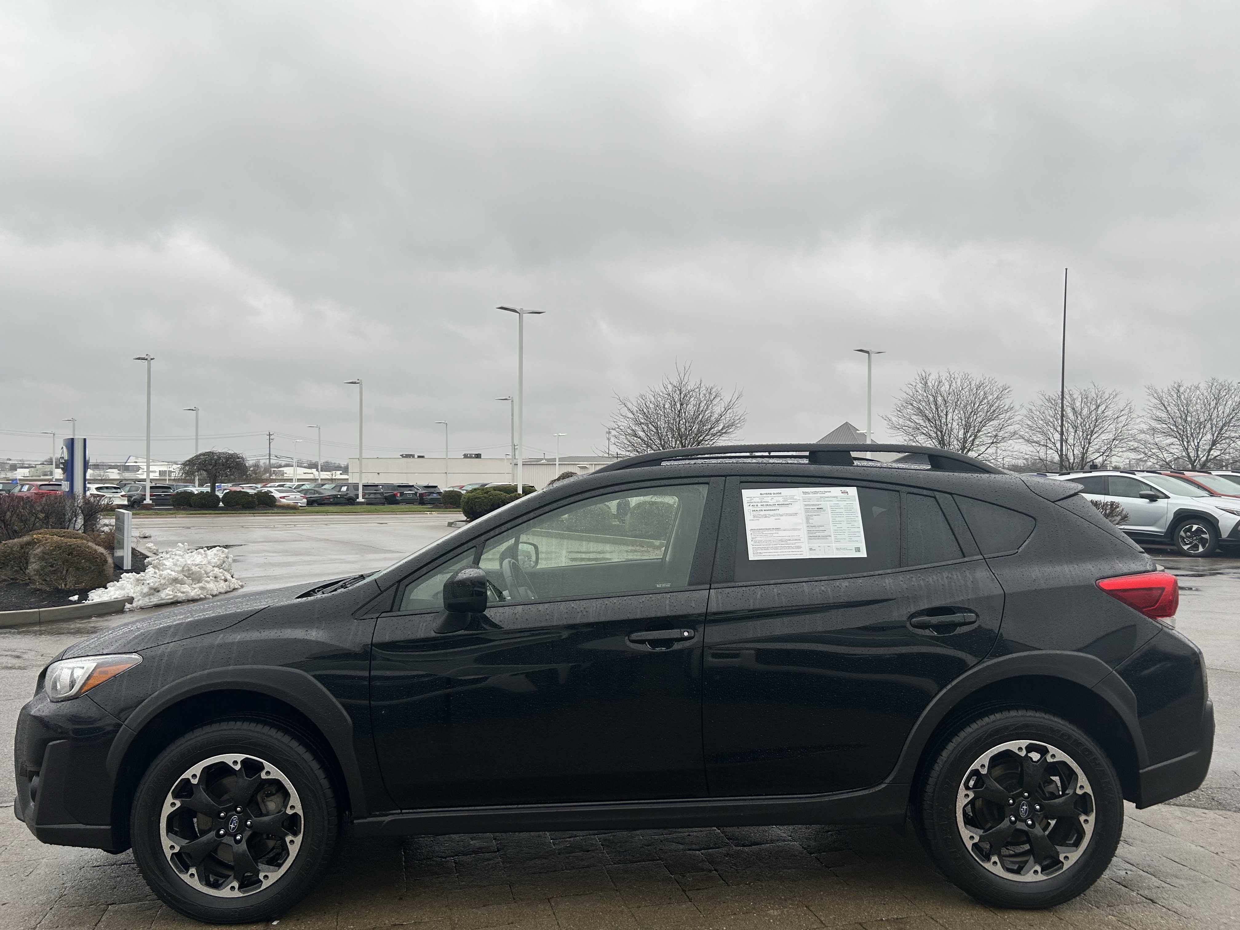 Used 2023 Subaru Crosstrek 2.0i Premium image 4
