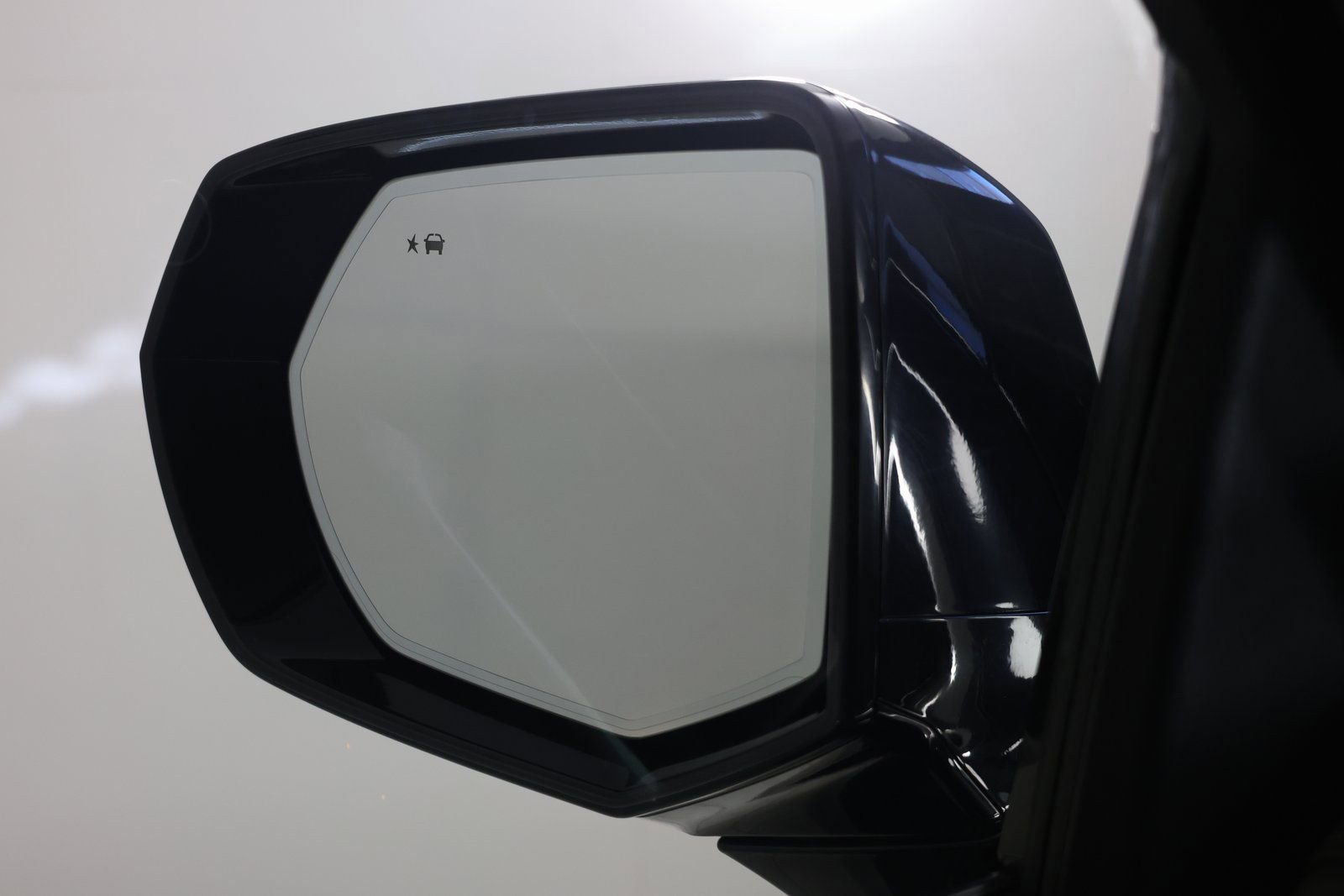 Used 2021 GMC Yukon XL Denali w/ Denali Premium Package image 20