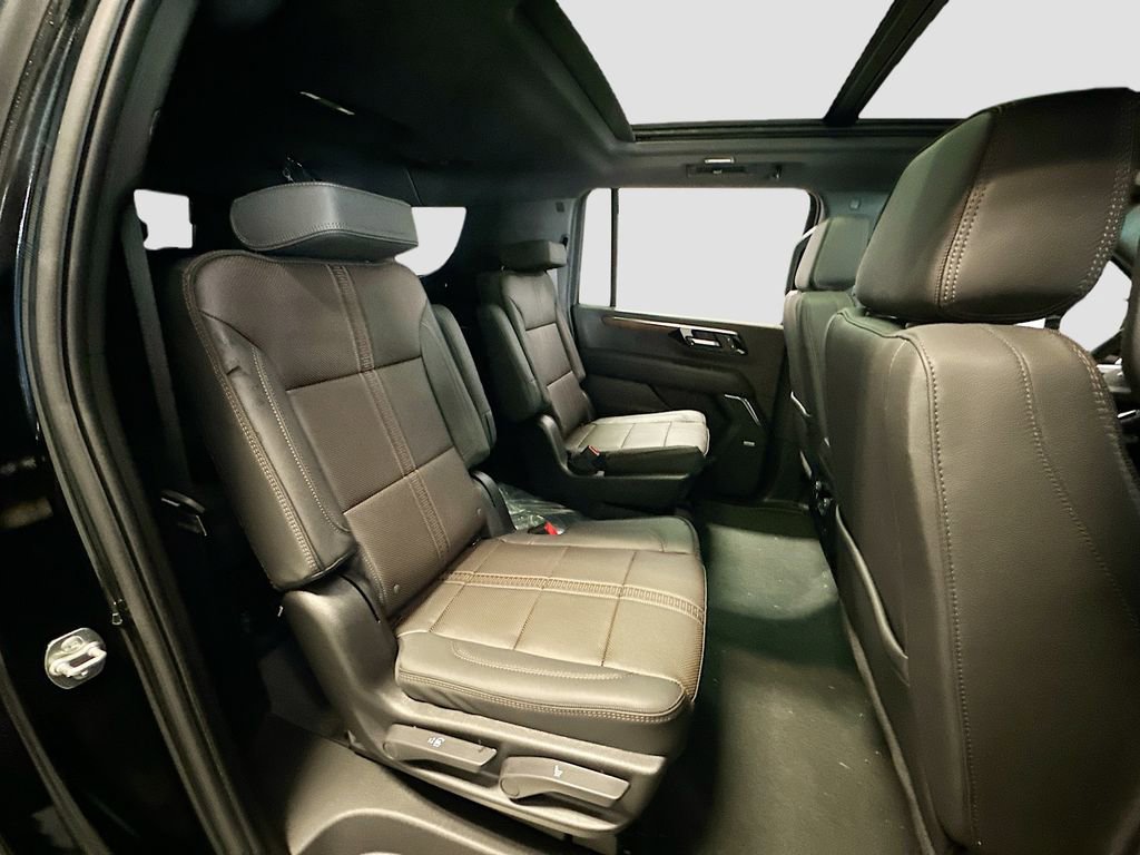 New 2026 Chevrolet Suburban High Country image 31