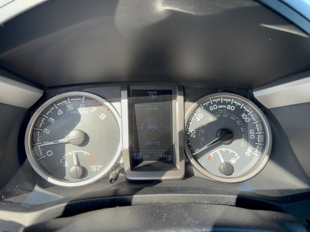 Used 2017 Toyota Tacoma SR5 w/ Tow Package image 16