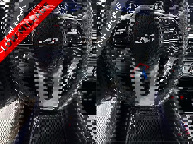 Used 2024 Kia Forte LXS w/ LXS Technology Package image 11