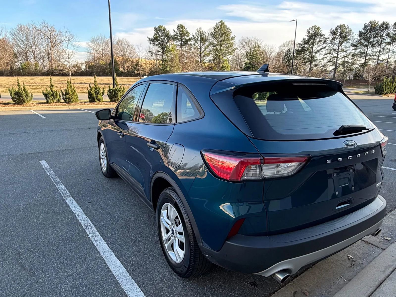 Used 2020 Ford Escape S image 8