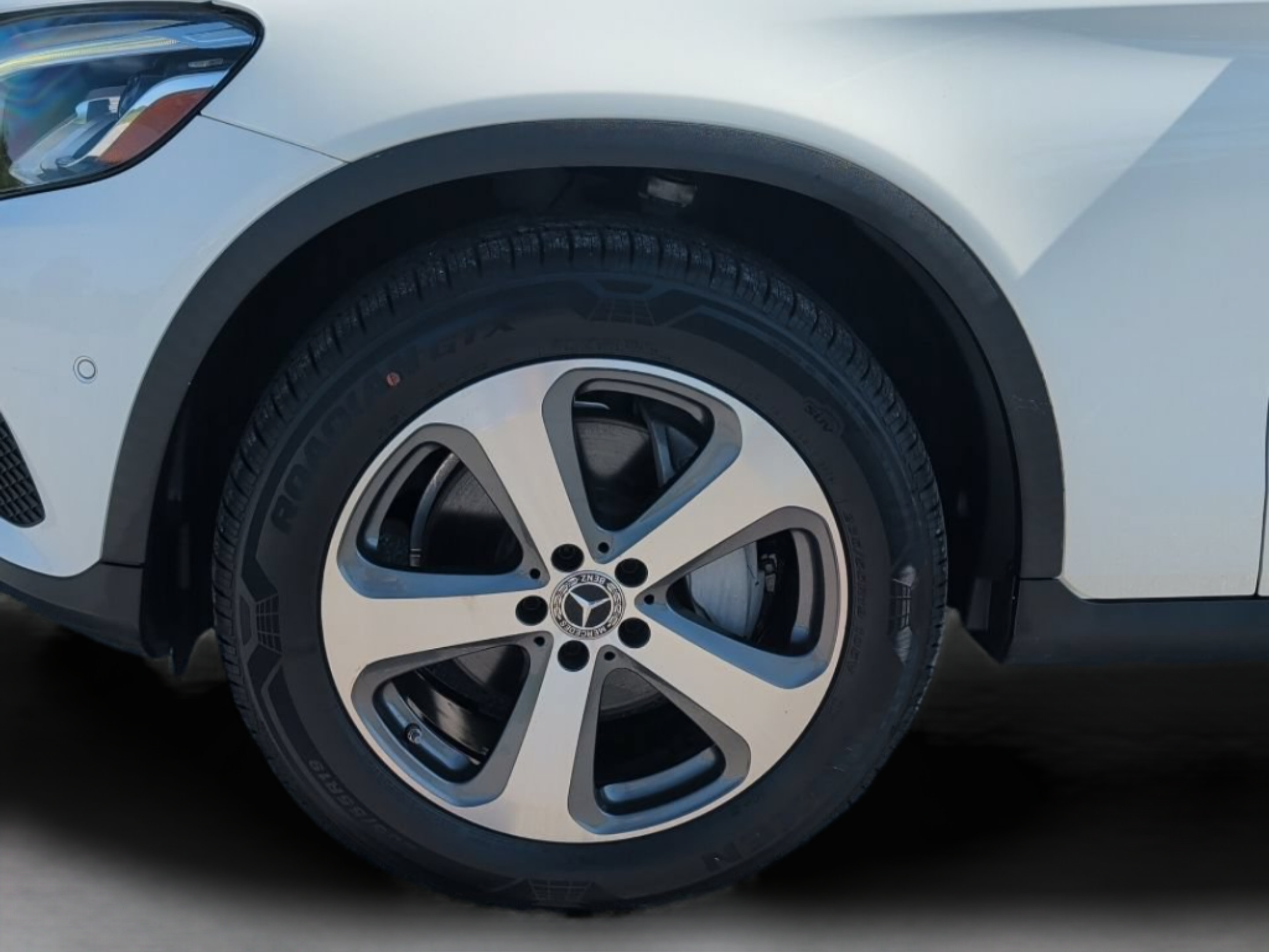 Used 2019 Mercedes-Benz GLC 300 image 12