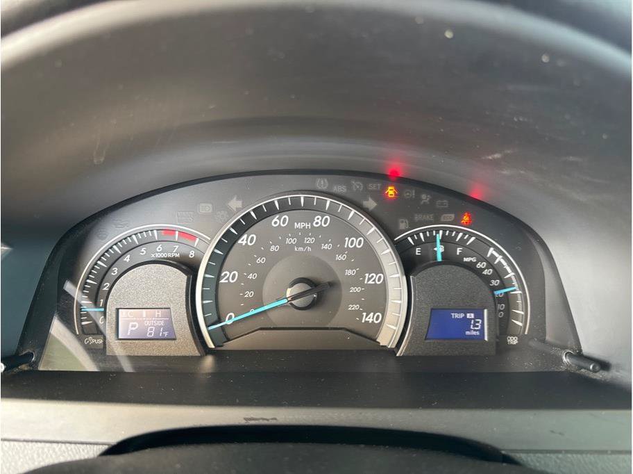 Used 2012 Toyota Camry LE FWD image 15