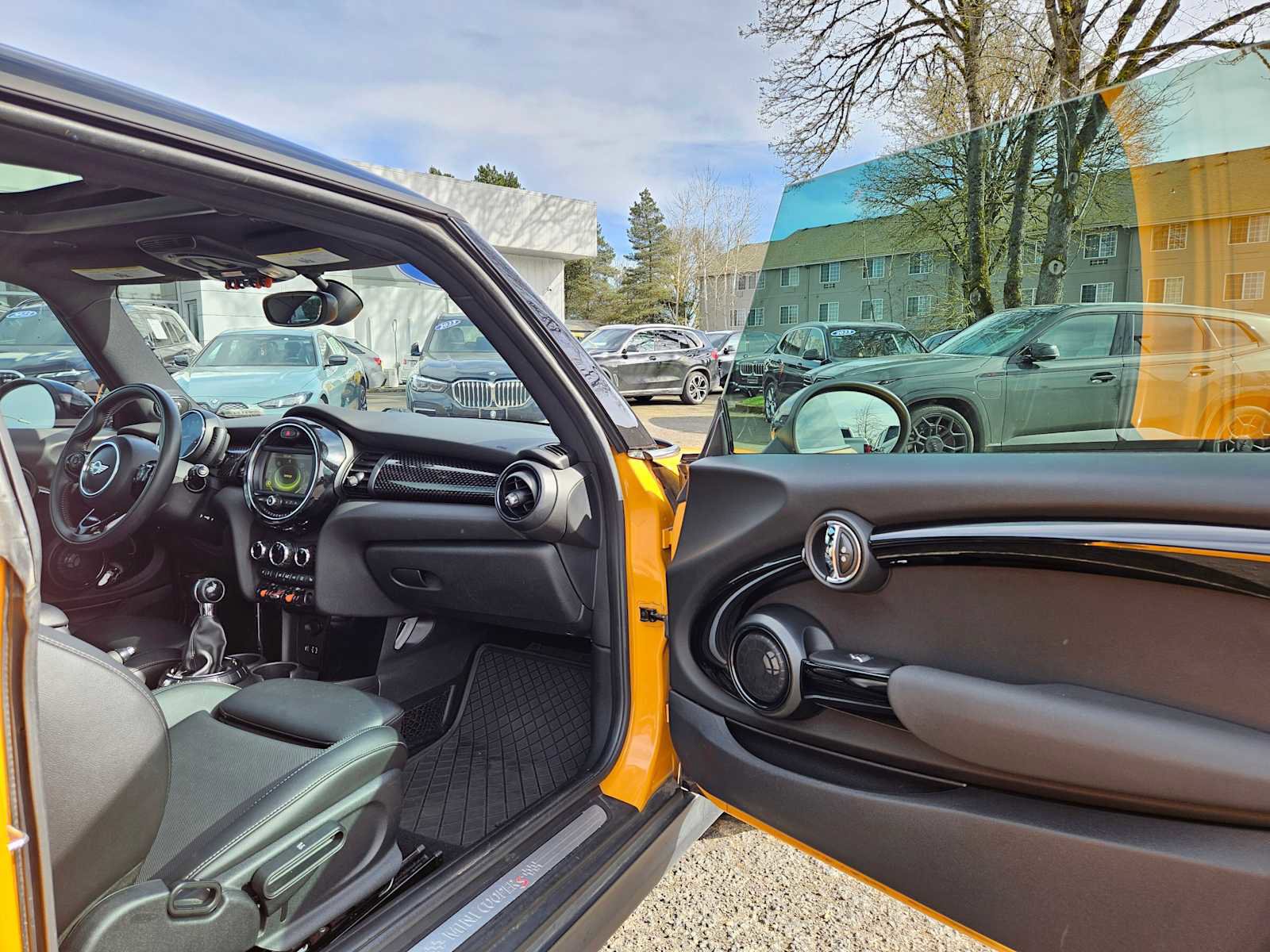 Used 2016 MINI Cooper S image 10