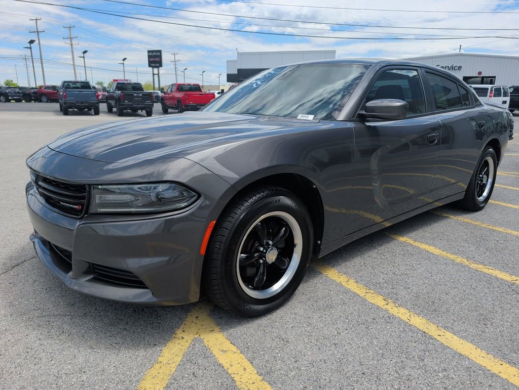 Used 2019 Dodge Charger SXT w/ Leather Interior Group RWD image 3