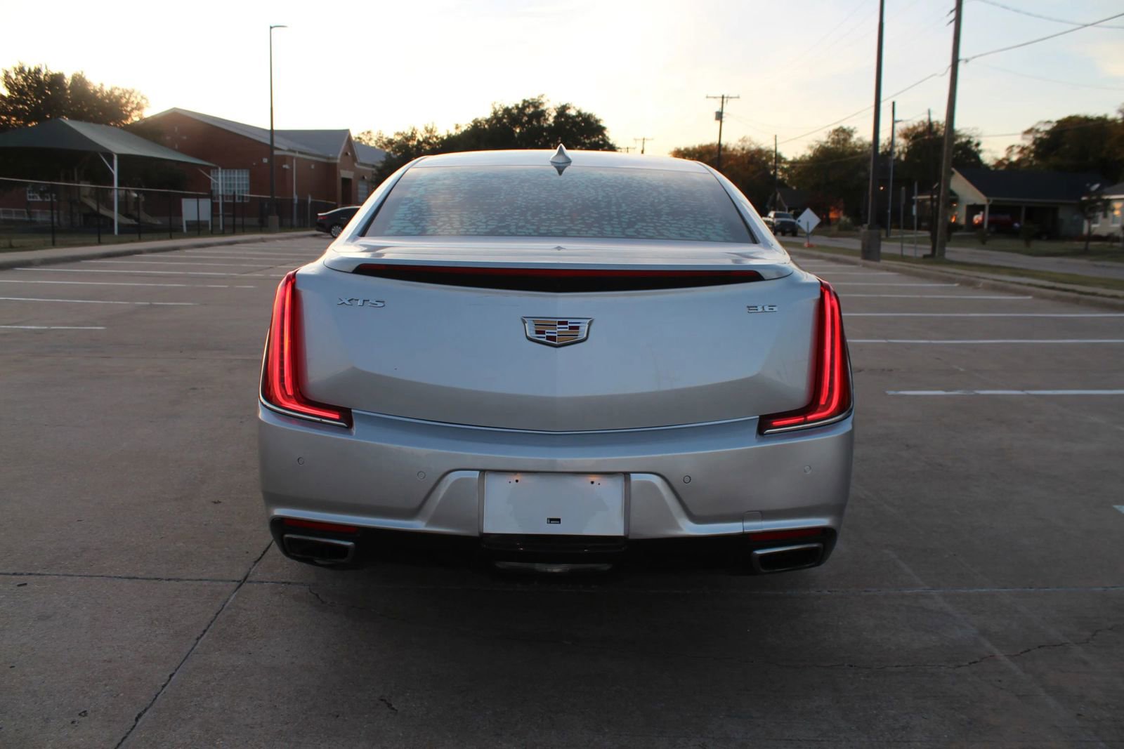 Used 2019 Cadillac XTS Luxury image 12