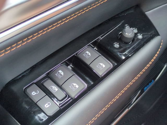 New 2026 Jeep Grand Wagoneer Summit AWD/4WD image 25