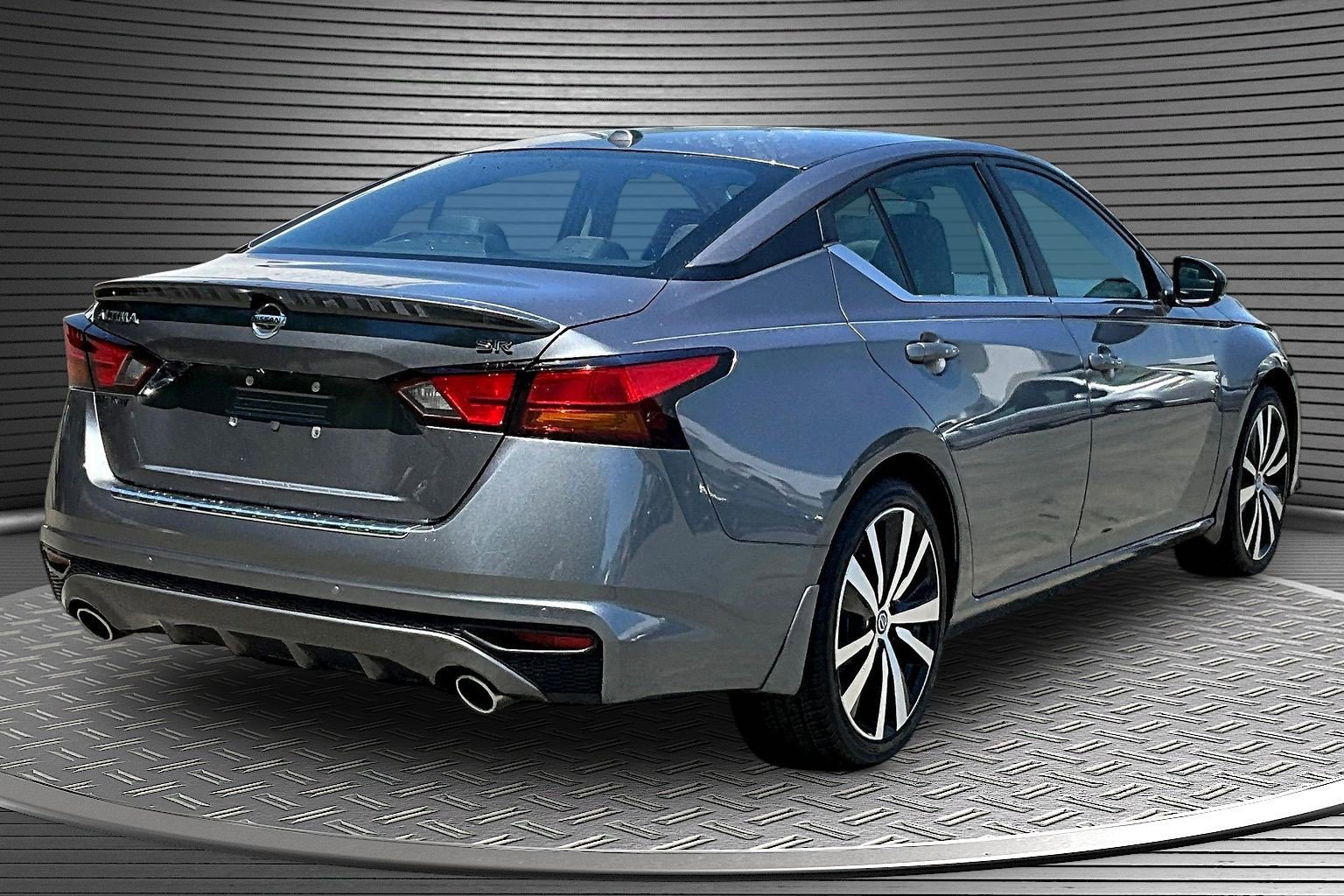 Used 2021 Nissan Altima 2.5 SR w/ SR Premium Package FWD image 6