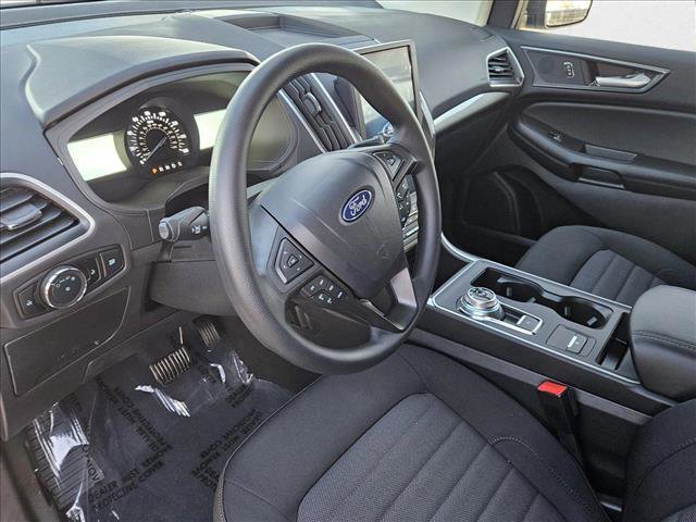 New 2024 Ford Edge SE image 3