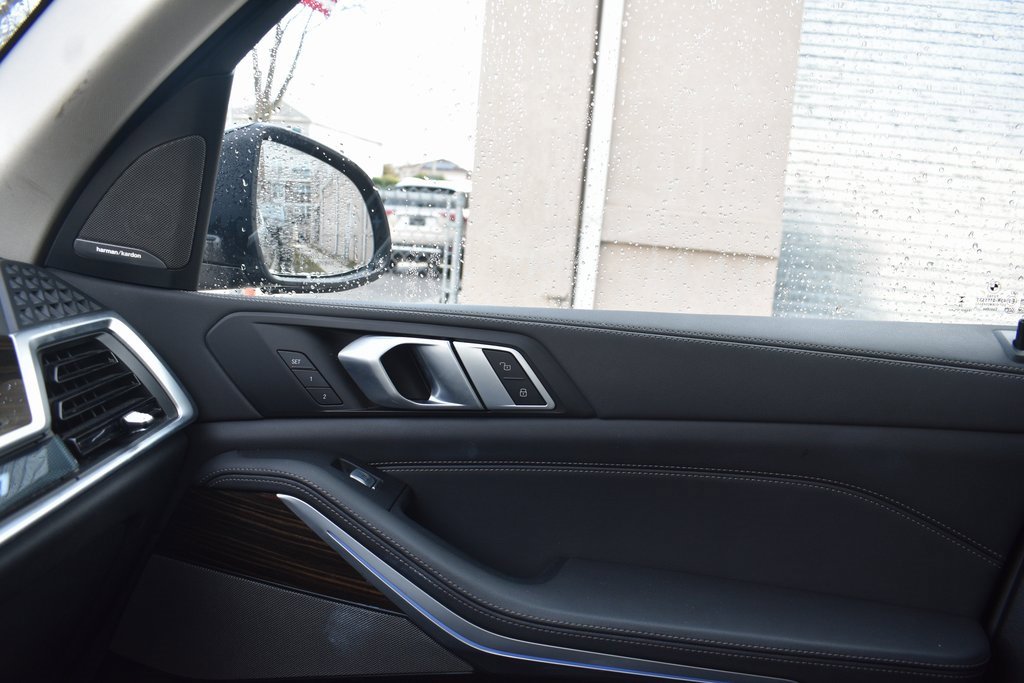 Used 2025 BMW X7 xDrive40i image 20