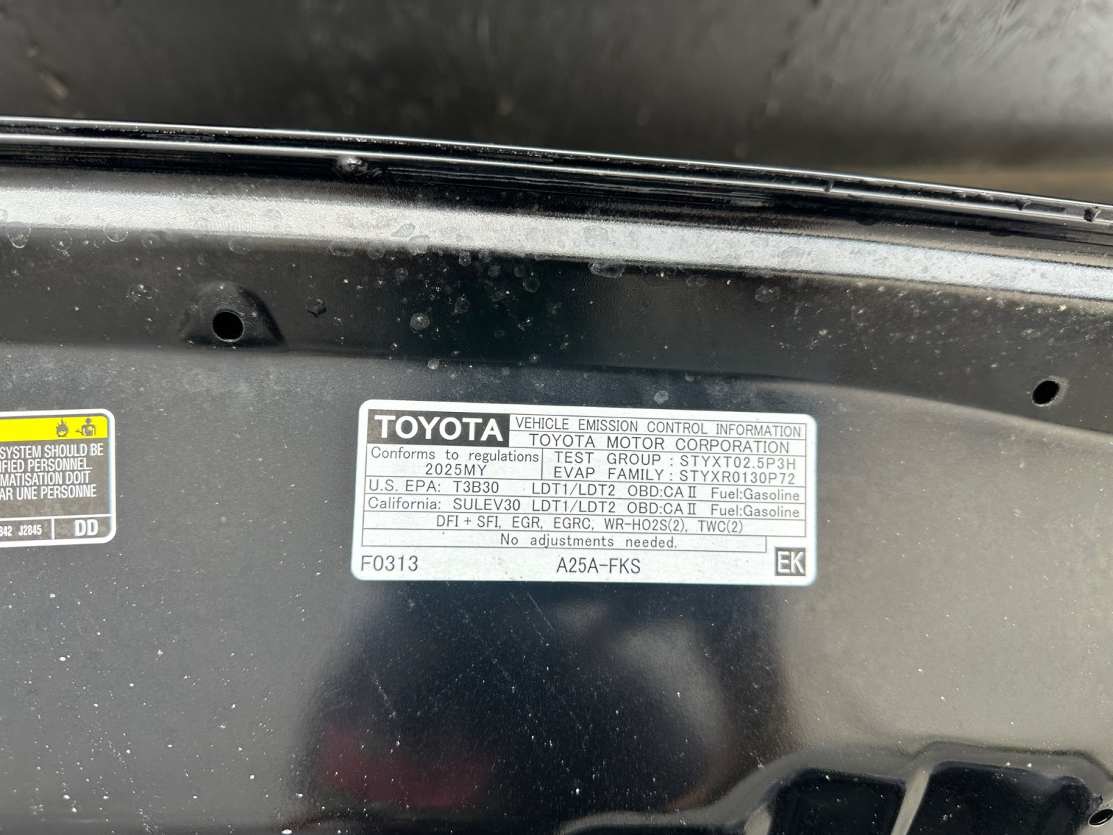 Used 2025 Toyota RAV4 XLE FWD image 16
