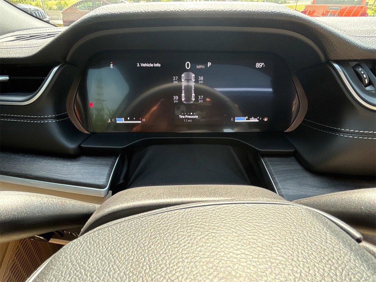 New 2025 Jeep Grand Cherokee Limited w/ Luxury Tech Group II image 16