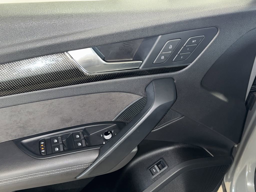 Used 2019 Audi SQ5 Premium Plus w/ Premium Plus Package image 21