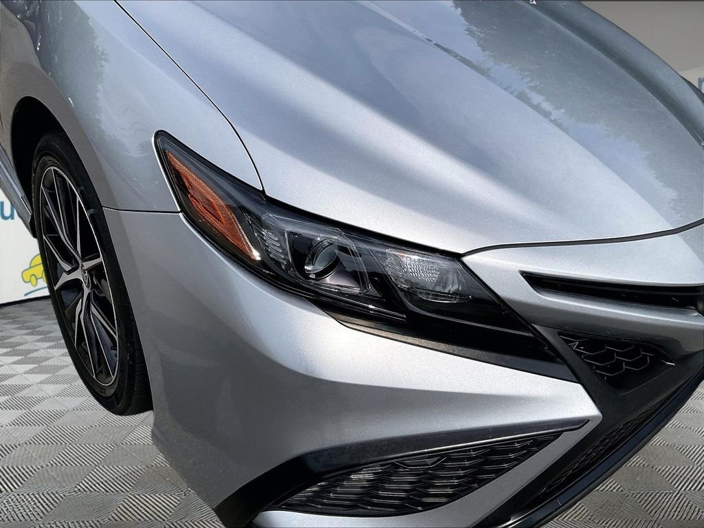 Used 2024 Toyota Camry SE FWD image 29