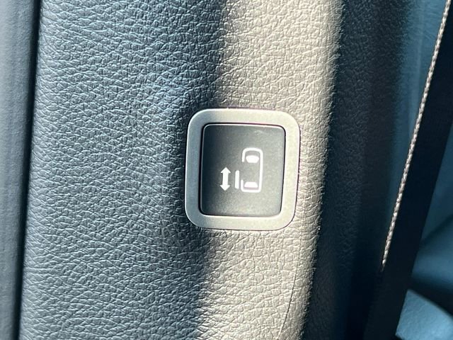 New 2026 Chrysler Pacifica Select image 33