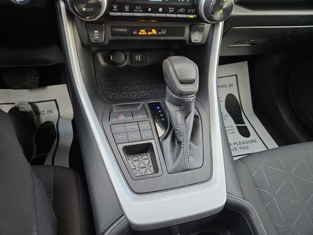 Used 2023 Toyota RAV4 XLE image 21