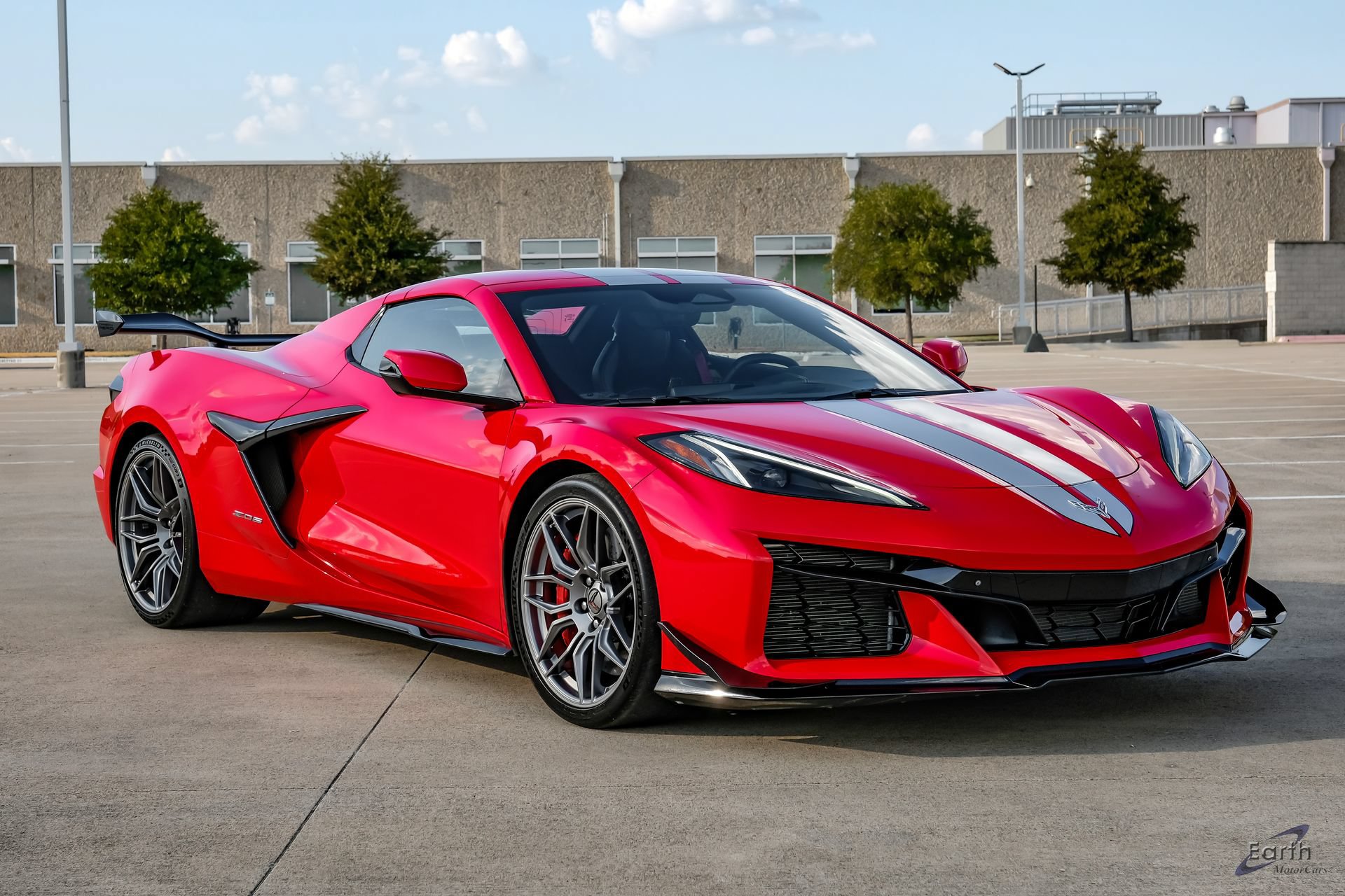 Used 2024 Chevrolet Corvette Z06 w/ Z07 Performance Package RWD image 21