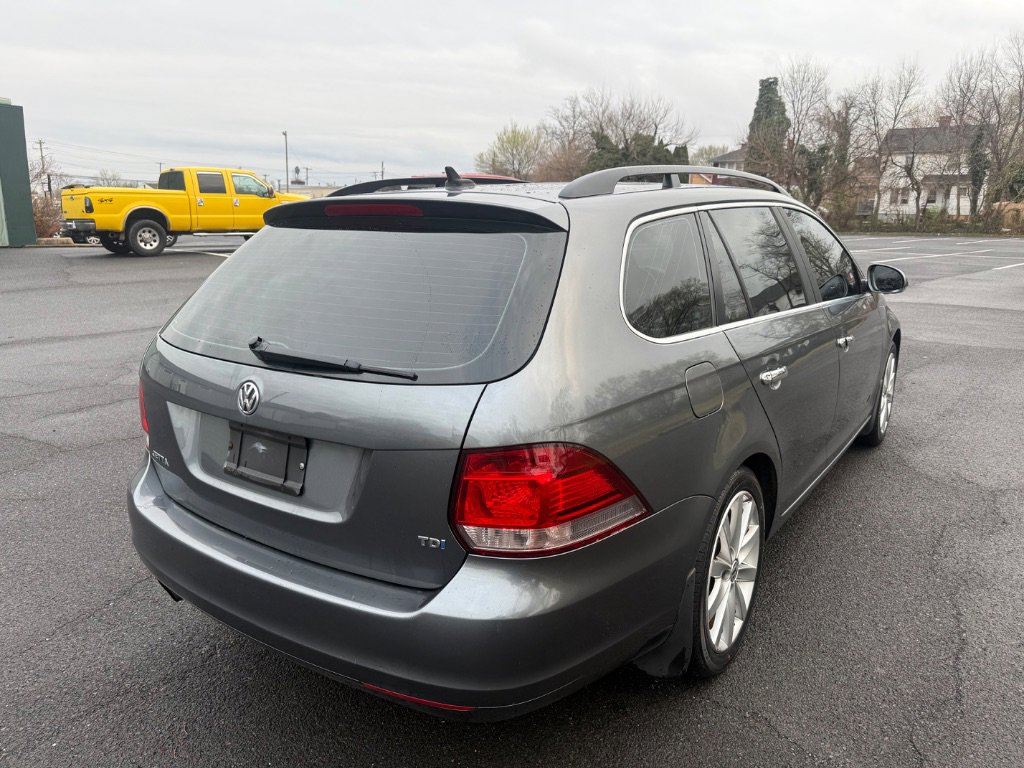 Used 2012 Volkswagen Jetta TDI image 5