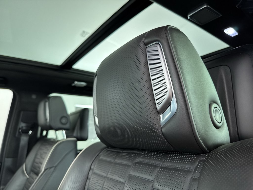 Used 2021 Cadillac Escalade Sport Platinum AWD/4WD image 6