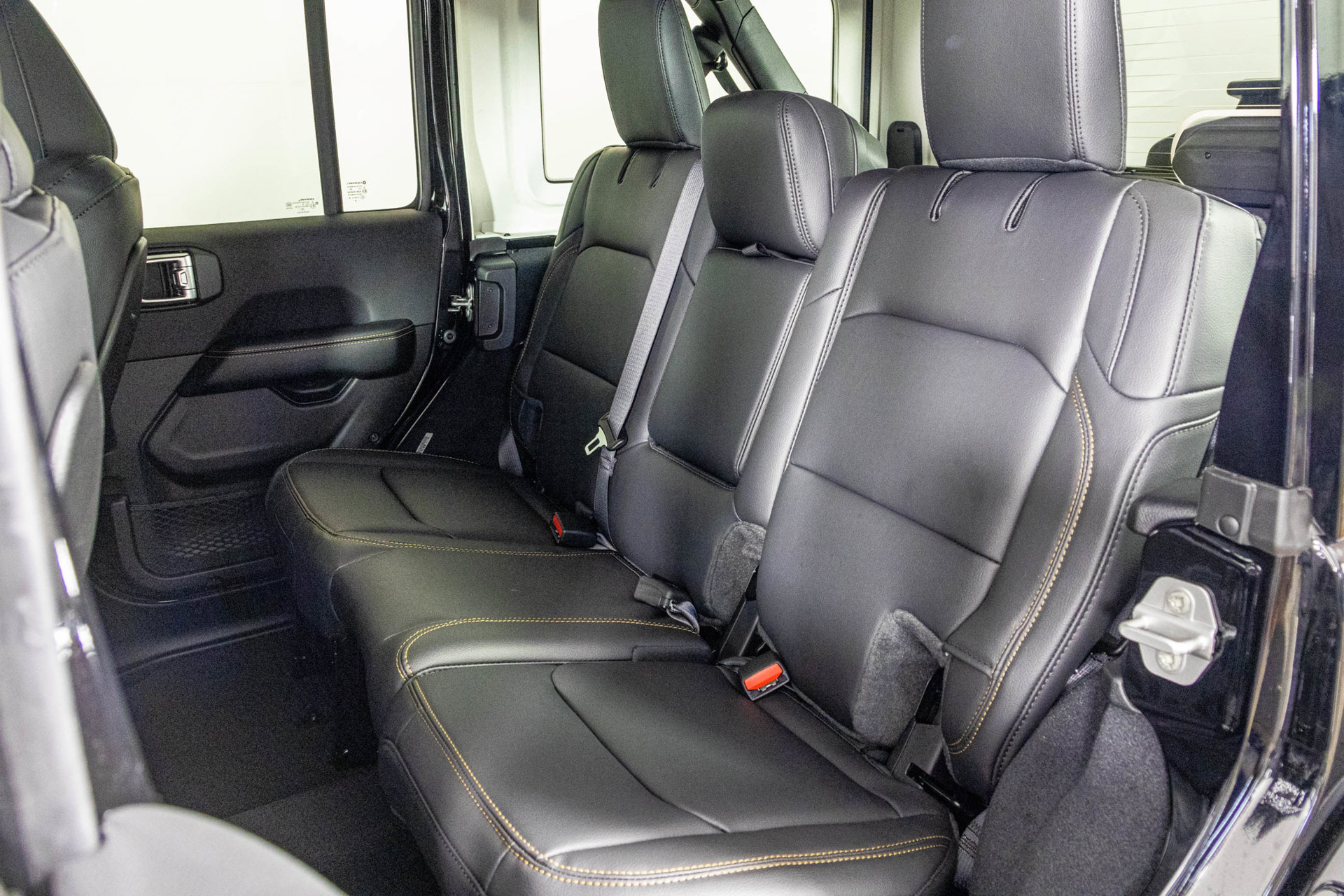New 2027 Jeep Wrangler Unlimited Sahara AWD/4WD image 35