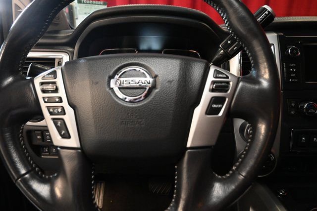 Used 2019 Nissan Titan PRO-4X w/ Pro-4x Convenience Package image 5