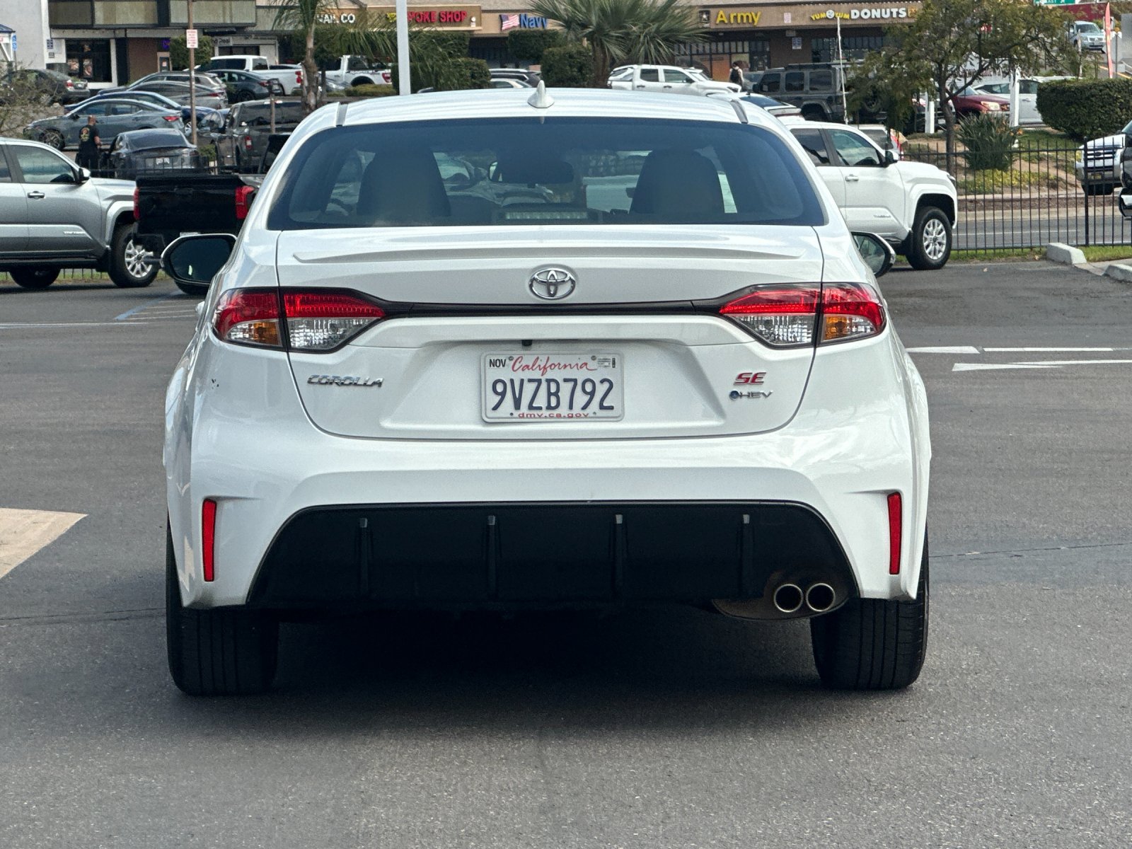 Used 2026 Toyota Corolla SE FWD image 4