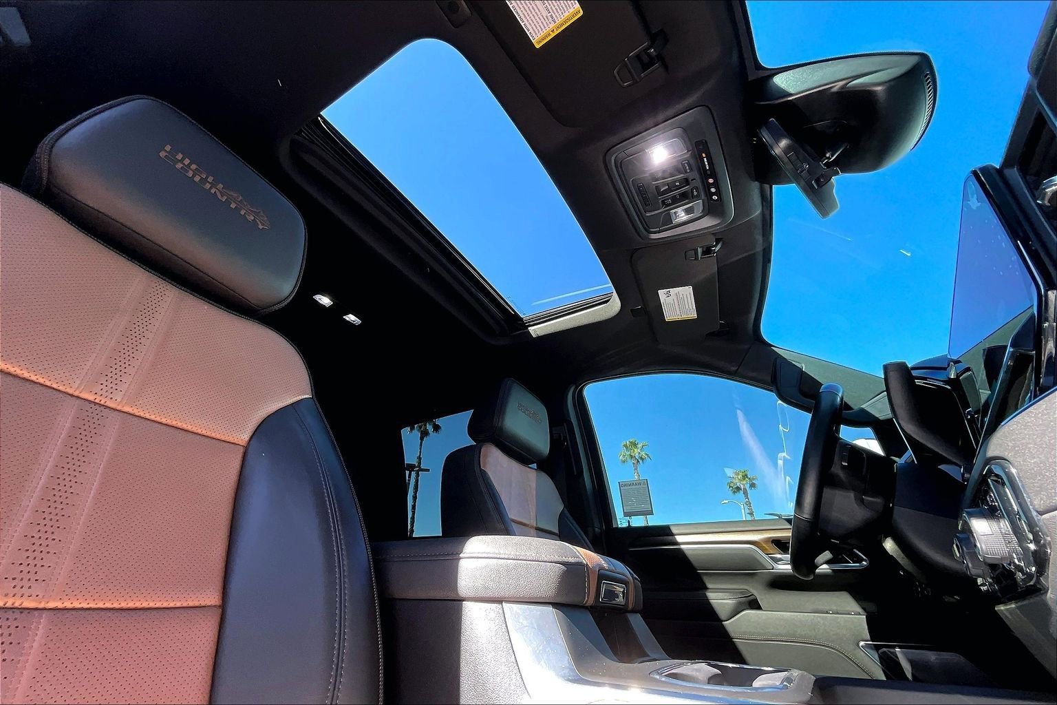 Used 2024 Chevrolet Silverado 2500 High Country w/ Technology Package image 22