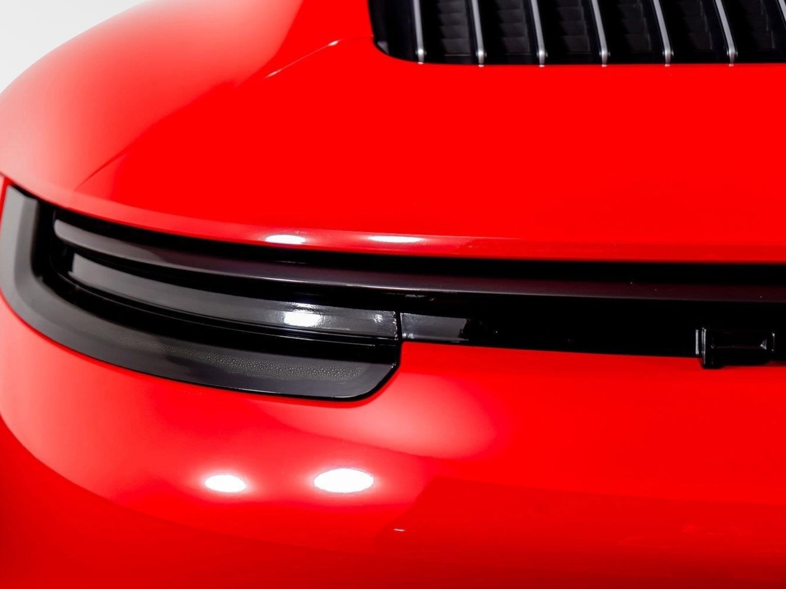 Used 2020 Porsche 911 Carrera 4S w/ Sport Package image 12