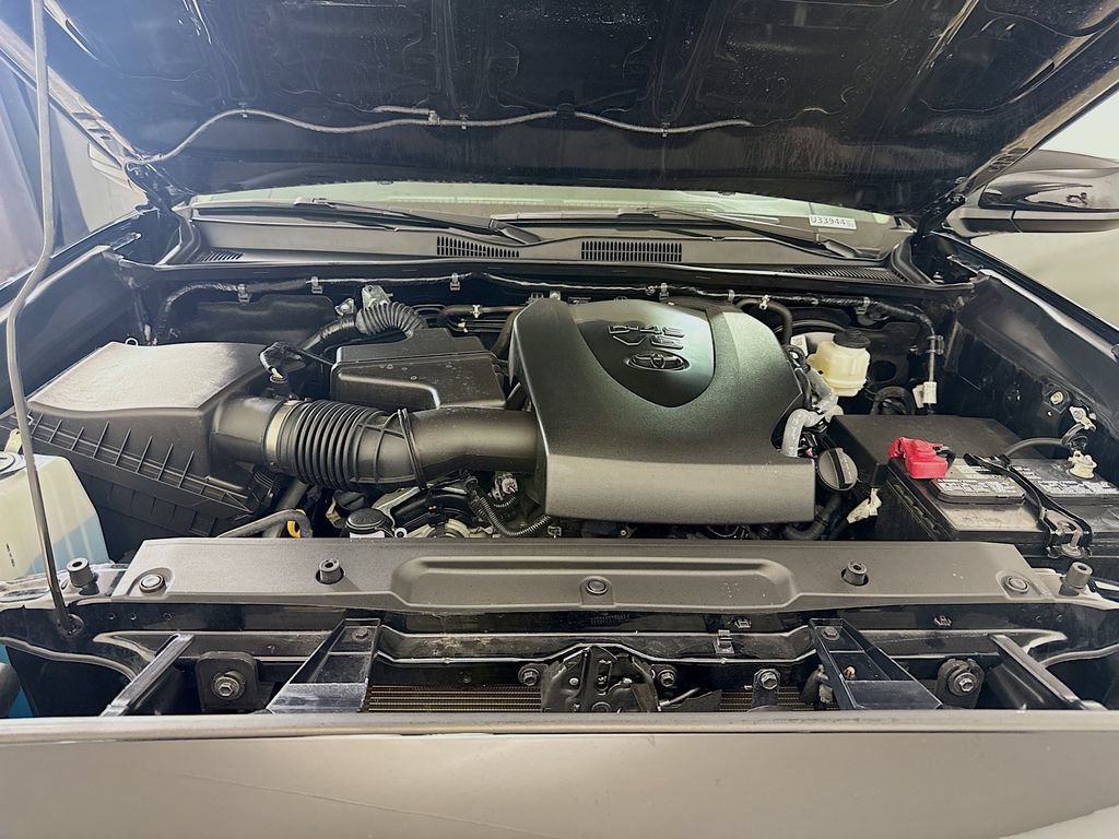 Certified 2023 Toyota Tacoma SR AWD/4WD image 26