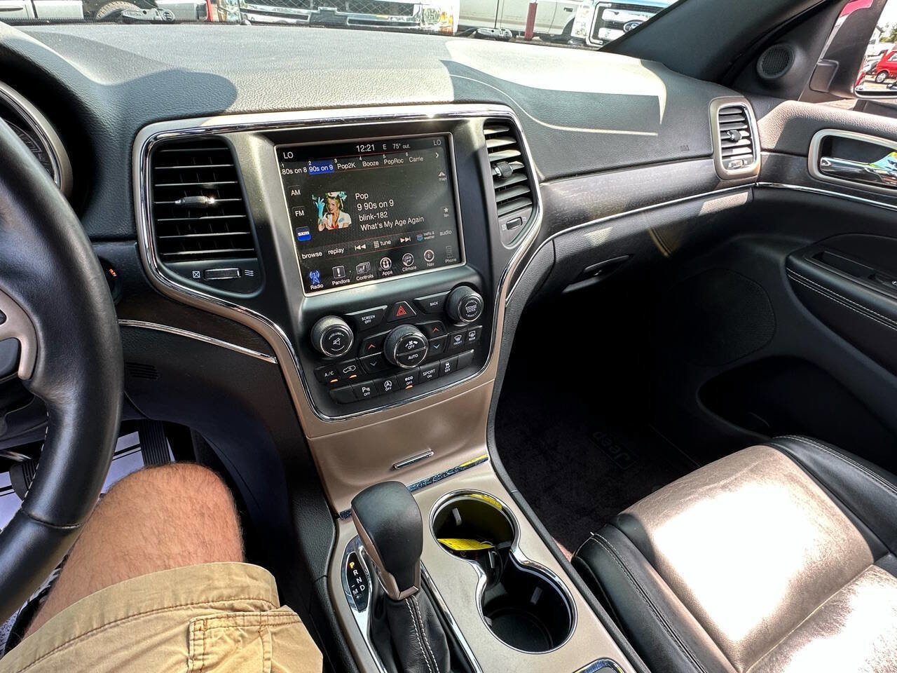 Used 2016 Jeep Grand Cherokee Limited image 13