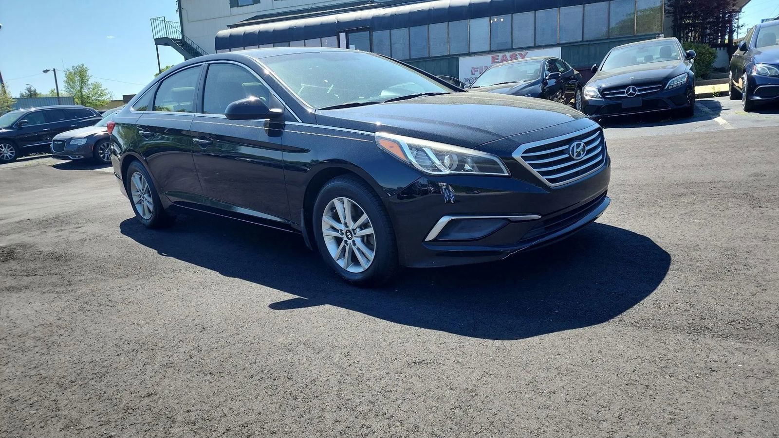Used 2017 Hyundai Sonata SE image 3