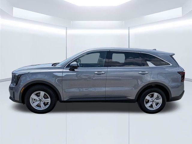 Used 2025 Kia Sorento LX FWD image 8
