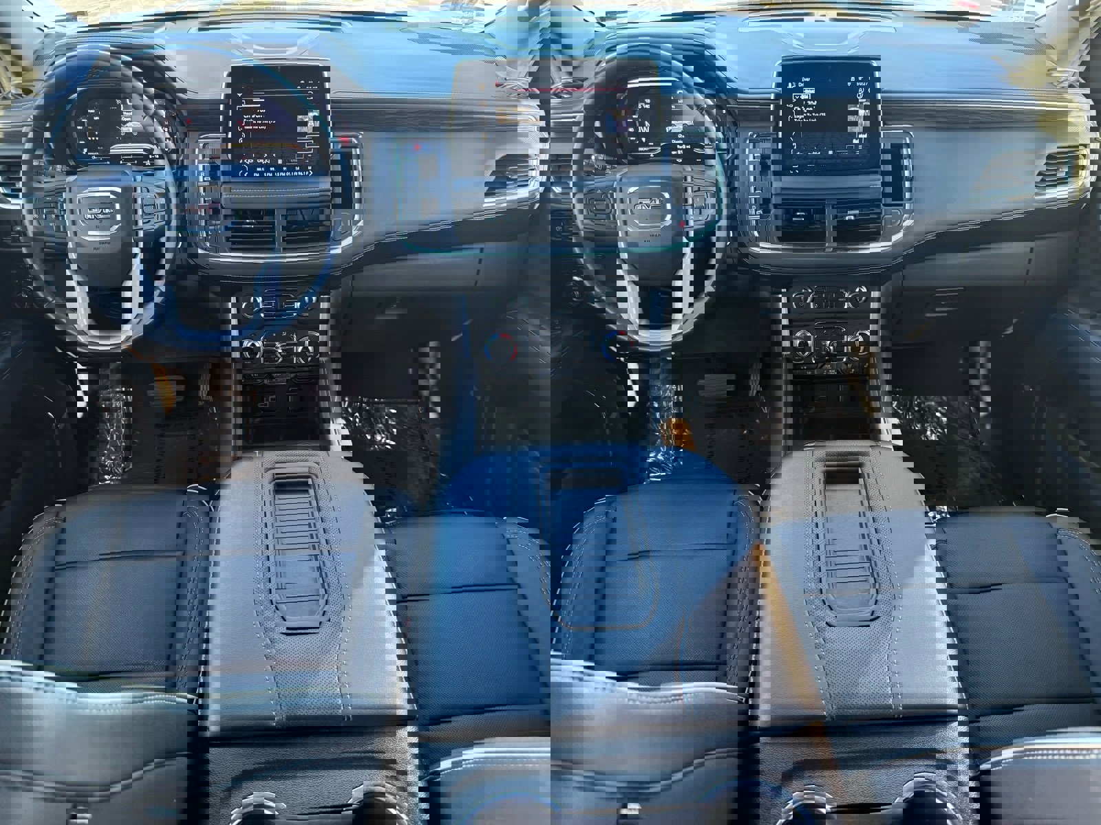 Used 2023 GMC Yukon XL SLT image 29